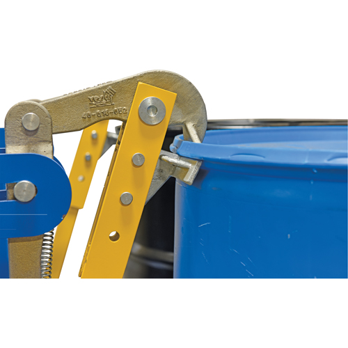 Manipulateur de barils Eagle Beak automatique, Pour 55 gal. US (45 gal. imp.) Northern Industrial Supply Inc.
