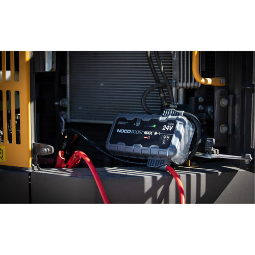 GB251+ Boost&reg; Max Jump Starter Northern Industrial Supply Inc.