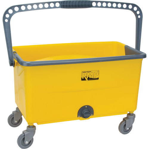 Seau et essoreuse pour vadrouille en microfibres, Passoire, 11 gal. US (44 pintes), Jaune Northern Industrial Supply Inc.