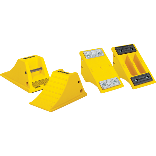 Cales-roue tout-terrain robustes, Polyur&eacute;thane, Jaune, 8-1/2" la x 15-1/2" p x 8-1/4" h Northern Industrial Supply Inc.