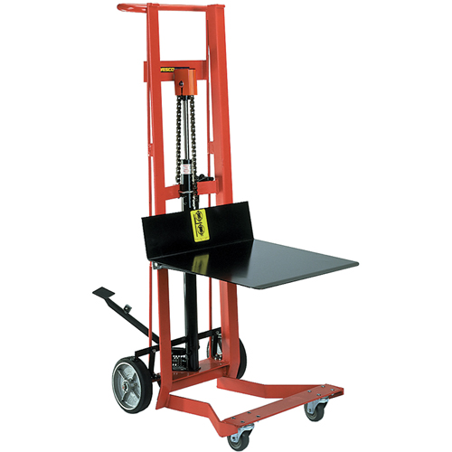 Gerbeur hydraulique &agrave; plateforme, M&eacute;canisme Pompe au pied, Capacit&eacute; de 750 lb, Levage max de 54" Northern Industrial Supply Inc.
