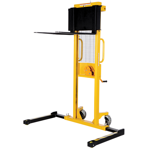 Gerbeur manuel, Fonctionnement Treuil manuel, Capacit&eacute; 770 lb, Lev&eacute;e max 60" Northern Industrial Supply Inc.