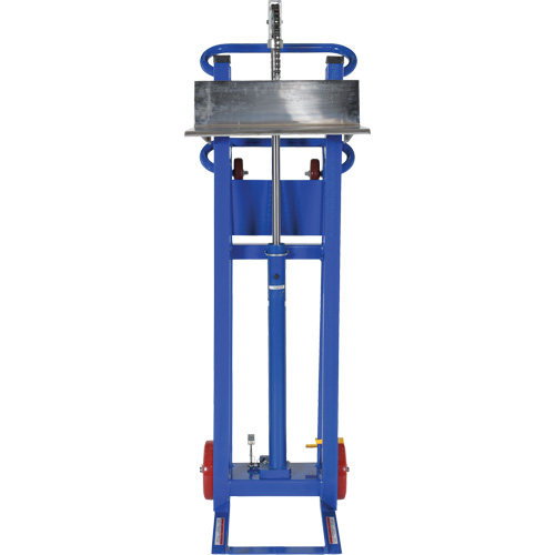Gerbeur &agrave; plateforme hydraulique, M&eacute;canisme Pompe au pied, Capacit&eacute; de 750 lb, Levage max de 52" Northern Industrial Supply Inc.
