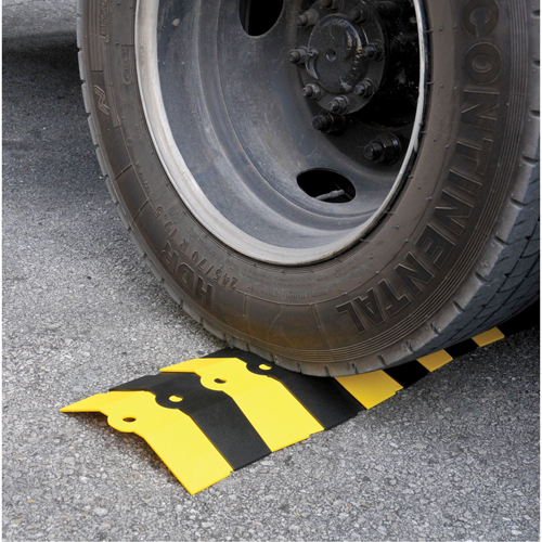 Ultra-Sidewinder&reg; Cable Protection System - Large, 34" x 13.675" x 2.13", 13500 lbs. (6.75 tons) Northern Industrial Supply Inc.