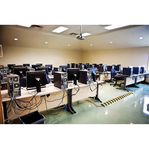 Ultra-Sidewinder&reg; Cable Protection System - Large, 34" x 13.675" x 2.13", 13500 lbs. (6.75 tons) Northern Industrial Supply Inc.