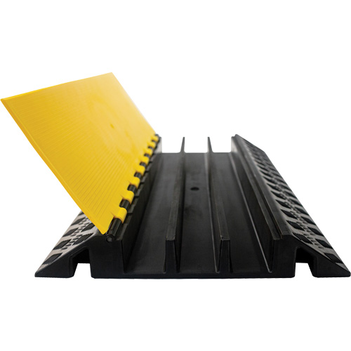 Protecteur de c&acirc;ble droit robuste Powerhouse, 3 canaux, 36" lo x 19,75" la x 3" h Northern Industrial Supply Inc.