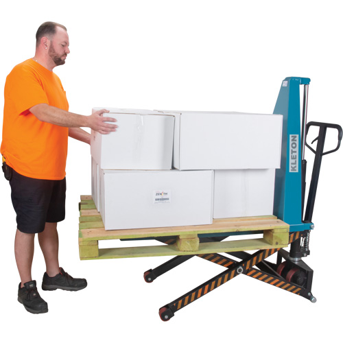 Manual Scissor Skid Lift, 45-1/4" L x 27" W, Steel, 3300 lbs. Capacity Northern Industrial Supply Inc.