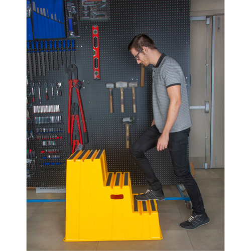 Industrial Step Stool, 3 Steps, 34-13/16" x 22-7/16" x 28-1/2" High Northern Industrial Supply Inc.