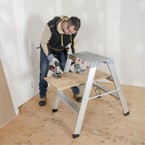 Poste de travail chevalet de sciage portatif, Cadre Aluminium, 12-1/4" p x 36" h Northern Industrial Supply Inc.