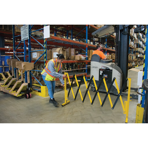 Expandable Barrier, 37" H x 11' L, Black/Yellow Northern Industrial Supply Inc.