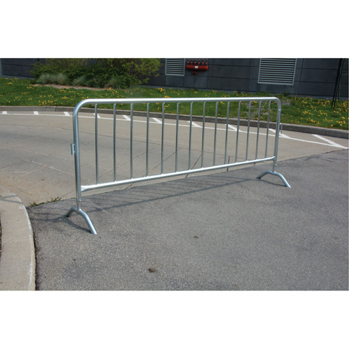 Portable Barrier, Interlocking, 102" L x 40" H, Silver Northern Industrial Supply Inc.