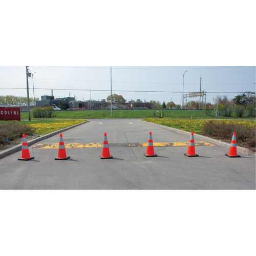 Traffic Cone, 28", Orange, 4" & 6" Reflective Collar(s) Northern Industrial Supply Inc.