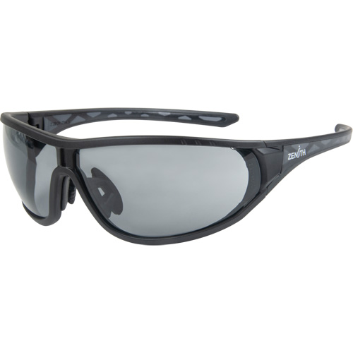 Lunettes de s&eacute;curit&eacute; de s&eacute;rie Z3000, Lentille Grise/fum&eacute;e, Antibu&eacute;e/Anti-&eacute;gratignures, ANSI Z87+/R&eacute;pond ou surpasse la norme CSA Z94.3 Northern Industrial Supply Inc.