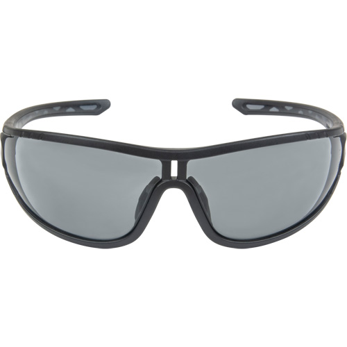 Lunettes de s&eacute;curit&eacute; de s&eacute;rie Z3000, Lentille Grise/fum&eacute;e, Antibu&eacute;e/Anti-&eacute;gratignures, ANSI Z87+/R&eacute;pond ou surpasse la norme CSA Z94.3 Northern Industrial Supply Inc.