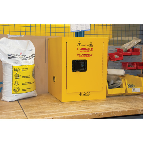 Armoire pour produits inflammables, 4 gal., 1 Porte(s), 17" La x 22" h x 18" p Northern Industrial Supply Inc.