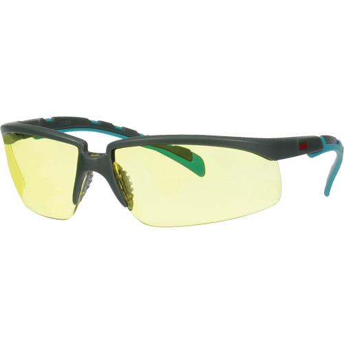 Lunettes de s&eacute;curit&eacute; de la s&eacute;rie Solus 2000, Lentille Ambr&eacute;e, Antibu&eacute;e/Anti-&eacute;gratignures, ANSI Z87+ Northern Industrial Supply Inc.