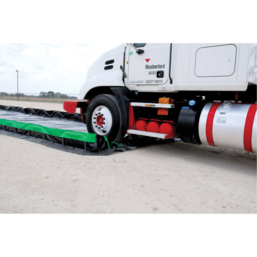 Ultimate Copolymer 2000 Ultra-Containment Berm&reg;, 3231 US gal. Capacity, 12' W x 36' L x 12" H, Hinge Bracket Northern Industrial Supply Inc.