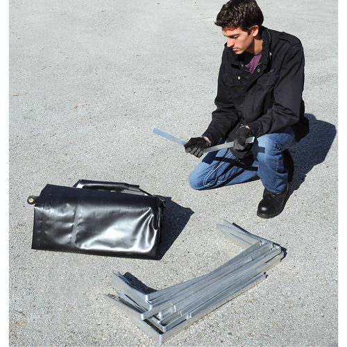 Ultra-550 Containment Sump&reg; Flexible Fuel Tank Container without Drain, 102" L x 72" W, 650 US gal. Capacity Northern Industrial Supply Inc.