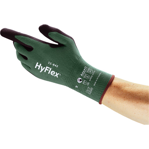 Gants polyvalents &eacute;coresponsables HyFlex 11-842, 5, R&ecirc;vetement Mousse de nitrile, Calibre 15, Enveloppe en Nylon Northern Industrial Supply Inc.