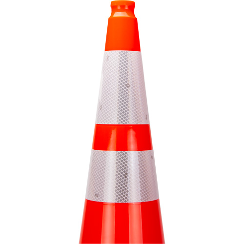 C&ocirc;ne de signalisation de premi&egrave;re qualit&eacute;, 36", Orange, Bande(s) r&eacute;fl&eacute;chissante(s) 4" & 6" Northern Industrial Supply Inc.