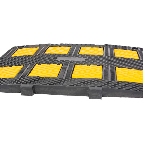 Middle Speed Hump, Rubber, 3' L x 20" W x 2" H Northern Industrial Supply Inc.
