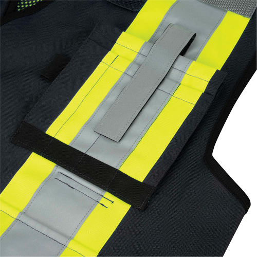 6679 Veste d'arpenteur antimicrobienne haute visibilit&eacute; avec dos en maille, Noir, Petit, Polyester Northern Industrial Supply Inc.