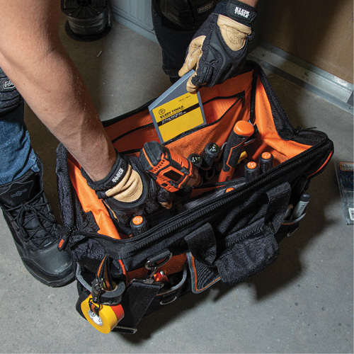 Sac &agrave; outils avec grande ouverture Tradesman Pro, Nylon balistique, 42 pochettes, Noir Northern Industrial Supply Inc.