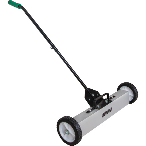 Balayeuse magn&eacute;tique &agrave; pousser, 24" la Northern Industrial Supply Inc.