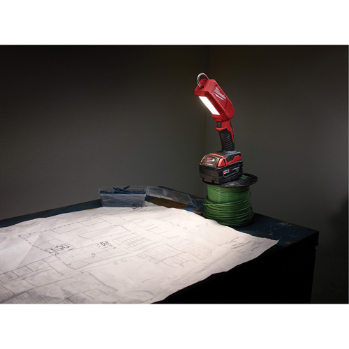 M18 Stick Light, Hook, Rechargeable, 300 Lumens Northern Industrial Supply Inc.