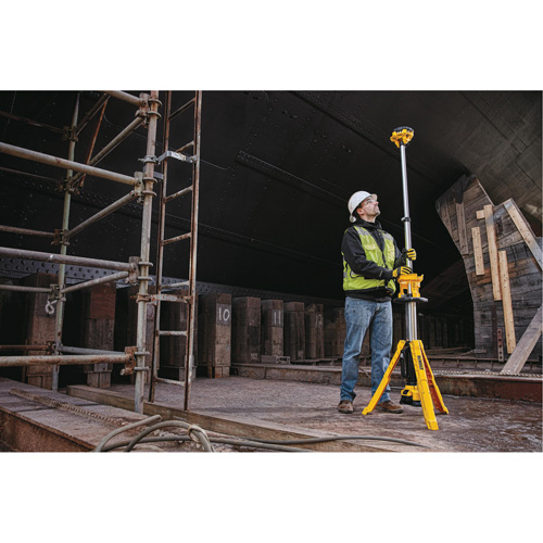 Lampe sans fil sur tr&eacute;pied 20V Max, DEL, 3000 lumens, Boîtier en Plastique Northern Industrial Supply Inc.