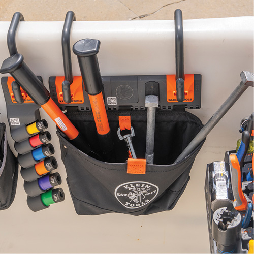 Module de poche pour quincaillerie avec crochet en S Bucket Work Centre, Nylon, 1 pochettes, Noir/Orange Northern Industrial Supply Inc.
