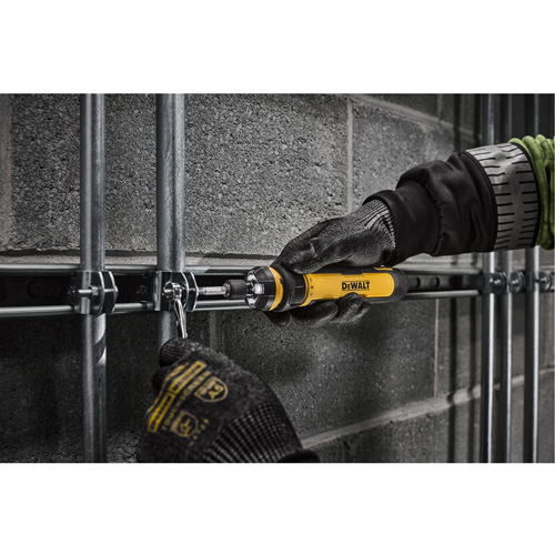 Jeu de tournevis sans fil de 14 morceaux avec commande FLEXDRIVE, 4 V, 44 lb-po/5 Nm couple max. Northern Industrial Supply Inc.