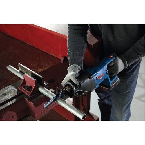 Scie alternative avec poign&eacute;e en D (outil seulement), 18 V, Lithium-ion Bloc-pile, 2700 coups/min Northern Industrial Supply Inc.