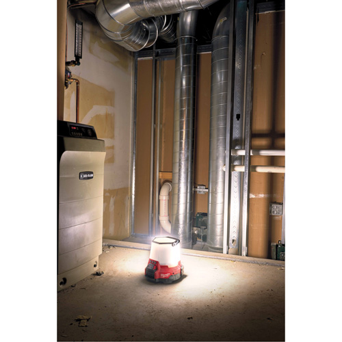 M18 RADIUS Compact Site Light with ONE-KEY, LED, 4400 Lumens Northern Industrial Supply Inc.