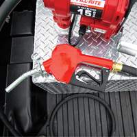 Pistolet de distribution automatique rouge pour essence Northern Industrial Supply Inc.