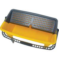Seau et essoreuse pour vadrouille en microfibres, Passoire, 11 gal. US (44 pintes), Jaune Northern Industrial Supply Inc.