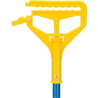Handle with Clip, Fibreglass/Plastic, Open Gate Tip, 60" Length Northern Industrial Supply Inc.