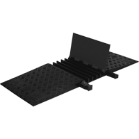 Protecteur de c&acirc;ble ADA/DDA &agrave; profil bas Guard Dog, 5 canaux, 18" lo x 50" la x 1,875" h Northern Industrial Supply Inc.