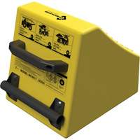 Cale de roue ultra-robuste pour l'exploitation mini&egrave;re Checkers Safety, PEHD, Jaune, 14-1/2" la x 17-1/2" p x 16" h Northern Industrial Supply Inc.