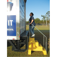 Escabeau industriel, 4 marches, 43" x 22-1/2" x Hauteur 66" Northern Industrial Supply Inc.