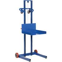 Plateforme &eacute;l&eacute;vatrice &agrave; profil bas pour charge l&eacute;g&egrave;re, M&eacute;canisme Treuil manuel, Capacit&eacute; de 400 lb, Levage max de 55" Northern Industrial Supply Inc.