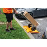 Rampe de trottoir portable en poly pour diable, Capacit&eacute; de 1000 lb, 27" la x 27" lo Northern Industrial Supply Inc.