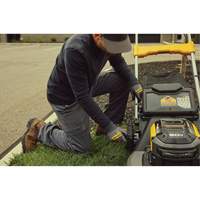 60V MAX* Brushless Cordless RWD Mower Kit, Self-Propelled Walk-Behind, Battery Powered, 21" Cutting Width Northern Industrial Supply Inc.