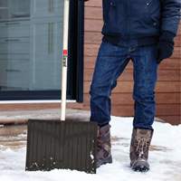 Nordic Snow Shovel, Polypropylene Blade, 17-3/4" Wide, D-Grip Handle Northern Industrial Supply Inc.