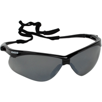 Lunettes de s&eacute;curit&eacute; Nemesis de Kleenguard, Lentille Miroir/Grise/fum&eacute;e, Anti-&eacute;gratignures, ANSI Z87+/R&eacute;pond ou surpasse la norme CSA Z94.3 Northern Industrial Supply Inc.