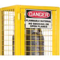 Armoire de s&eacute;curit&eacute; pour cylindres de gaz conforme aux normes de la CSA, nbre de bouteilles: 2, 17" , 17" , 69" , Jaune Northern Industrial Supply Inc.