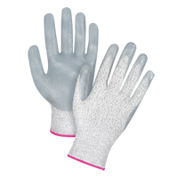 Gants haute performance r&eacute;sistants &agrave; la coupe, Taille 5/2T-petit, Calibre 13, Rev&ecirc;tement Nitrile, Enveloppe en PEHP, ANSI/ISEA 105 niveau 4/EN 388 niveau 5 Northern Industrial Supply Inc.