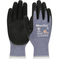 Gants r&eacute;sistants aux coupures dans un milieu de travail huileux ATG MaxiCut, Taille Grand, Calibre 15, Rev&ecirc;tement Nitrile, Enveloppe en Fil technique, ASTM ANSI niveau A3/EN 388 niveau 4/EN 388 niveau C Northern Industrial Supply Inc.