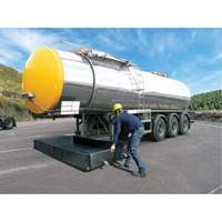 Ultra-Tanker Berm, 374 US gal. Capacity, 5' W x 10' L x 12" H, Foam Wall Northern Industrial Supply Inc.