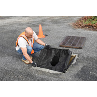 Bac de r&eacute;tention carr&eacute; Ultra-Drain Guard avec orifice de trop-plein, Huile & s&eacute;diments, 16" - 28" lo x 20" - 36" la Northern Industrial Supply Inc.
